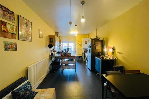 3 bedroom house for sale, Forest Road, London E17