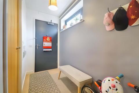 2 bedroom apartment for sale, at 5 Stanley Road, Acton, London W3