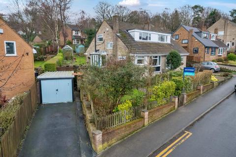 2 bedroom semi-detached bungalow for sale, Carr Bridge Drive, Cookridge, LS16