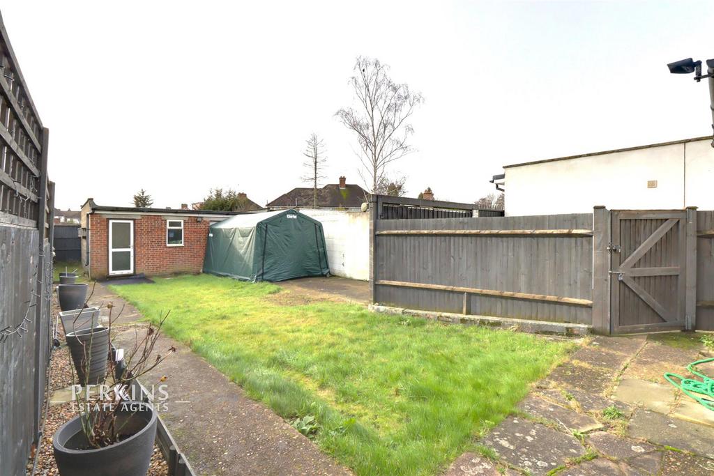 GARDEN 2.jpg