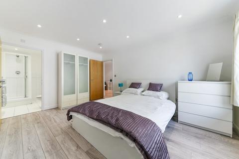 2 bedroom flat to rent, Westferry Road, Isle Of Dogs, London, E14