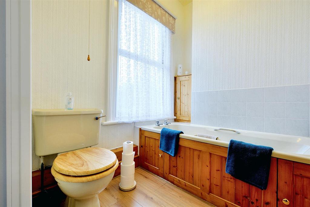Bathroom 1 - Copy.jpeg