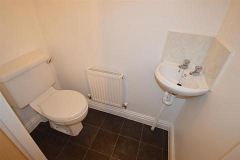 3 bedroom house to rent, Reilly Street, Manchester M15