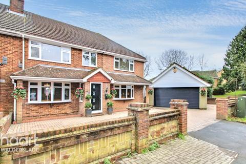 5 bedroom semi-detached house for sale, Tunbury Avenue, Chatham