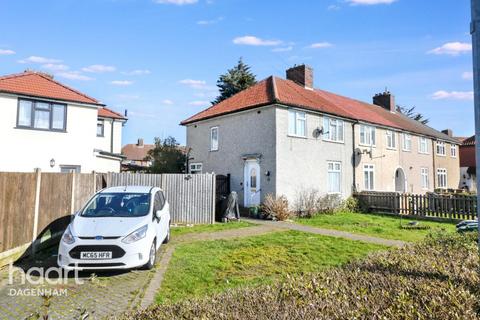 3 bedroom end of terrace house for sale, Verney Road, Dagenham