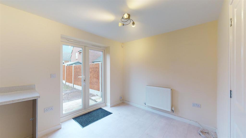 Yew Tree Close 69 Dining Area.jpg