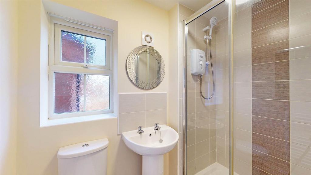 Yew Tree Close 69 Bedroom One En Suite Shower Room