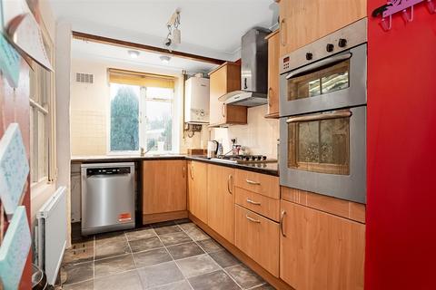 6 Duppas Avenue, Croydon, CR0 4BX