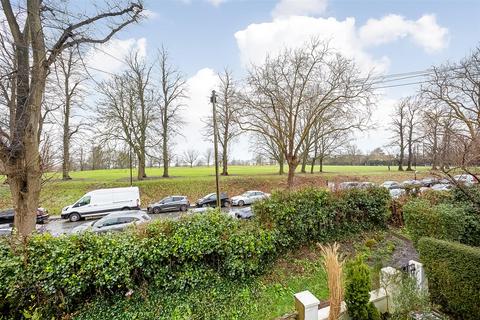 6 Duppas Avenue, Croydon, CR0 4BX