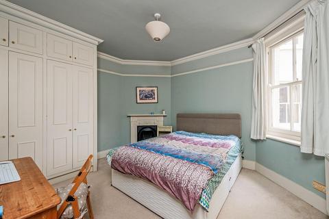 2 bedroom flat for sale, Queen's Club Gardens, West Kensington