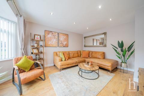 21 Buckingham Avenue, Wirral, CH63 8RB