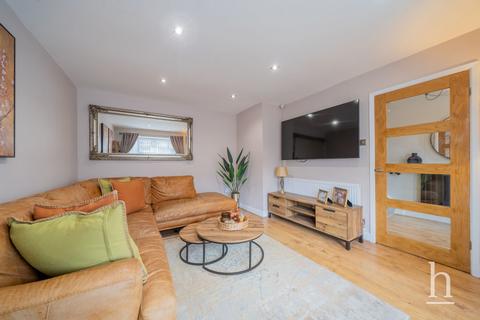 21 Buckingham Avenue, Wirral, CH63 8RB