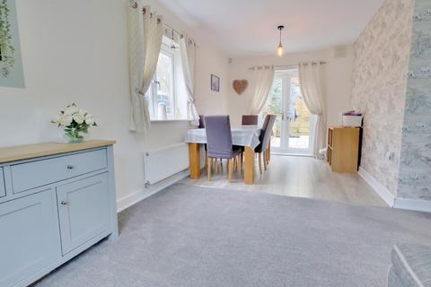 4 bedroom link detached house for sale, Bluebell Gardens, Hythe