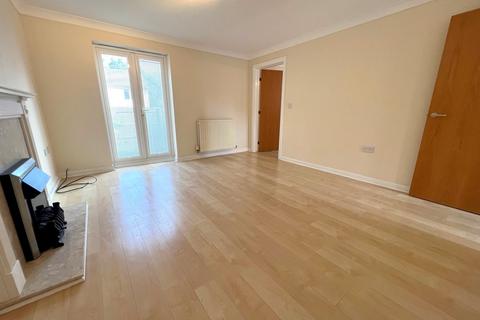 3 bedroom end of terrace house to rent, Bluebell Way, Fareham PO15