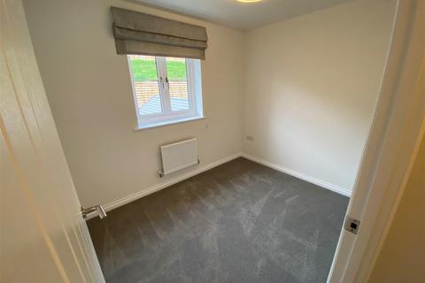 3 bedroom terraced house to rent, Santon Court, Newport NP19