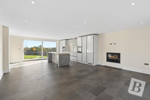 4 bedroom detached house for sale, Woodlands Grove, Stapleford Abbotts, Romford, Essex, RM4