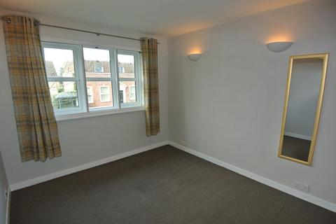 1 bedroom maisonette for sale, Englefield Close, Egham TW20