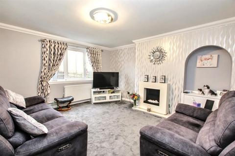 3 bedroom end of terrace house for sale, Cameron Road, Carluke