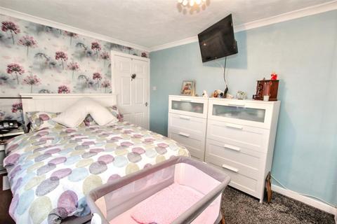 15 Cameron Road, Carluke, ML8 4LY
