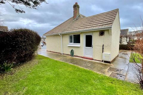 2 bedroom semi-detached bungalow for sale, Church Close, Penrhyn Bay, Llandudno