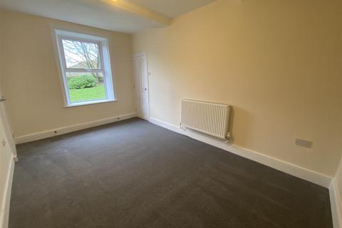 2 bedroom detached house to rent, Lower Cote, Rastrick, Brighouse