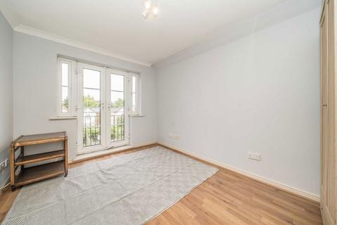 2 bedroom flat to rent, Birkenhead Avenue, Kingston Upon Thames KT2