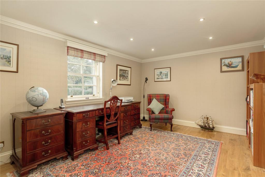 Study / Bedroom 4