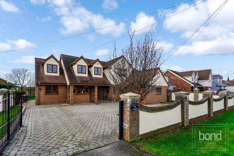 5 bedroom detached house for sale, Southend Road, Chelmsford CM2