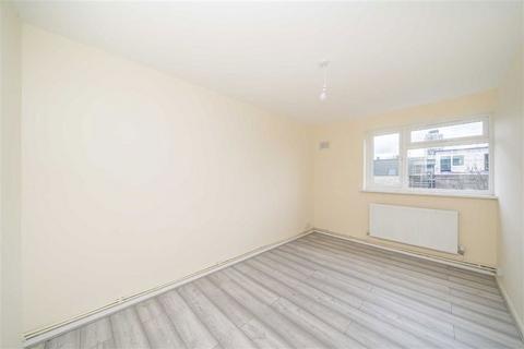 2 bedroom flat for sale, Giffin Street, London SE8