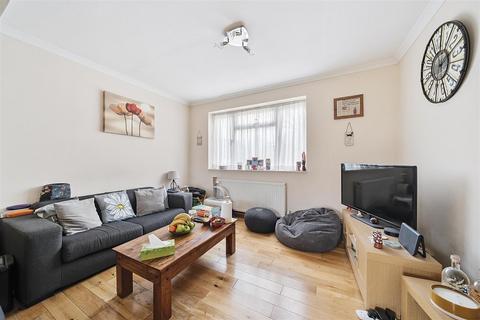 3 bedroom end of terrace house for sale, Bushfield Crescent, Edgware