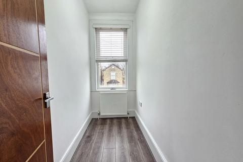 1 bedroom flat to rent, Canbury Park Road, Kingston upon Thames KT2