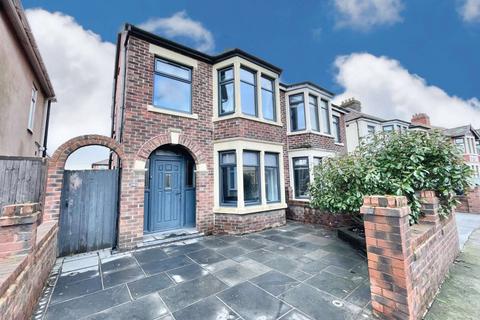 16 Broderick Avenue, Blackpool, FY2 0QJ