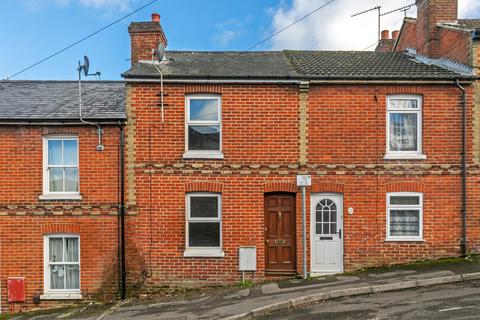 2 bedroom terraced house to rent, Greenhill Avenue, Winchester, SO22