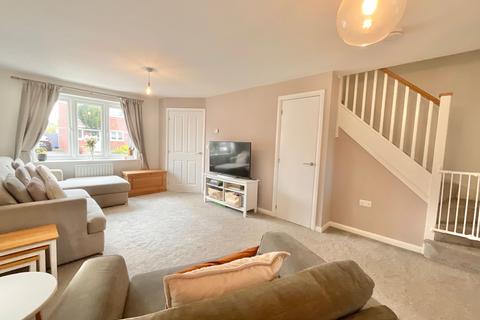 3 bedroom property for sale, Falcon Way, Edleston, CW5