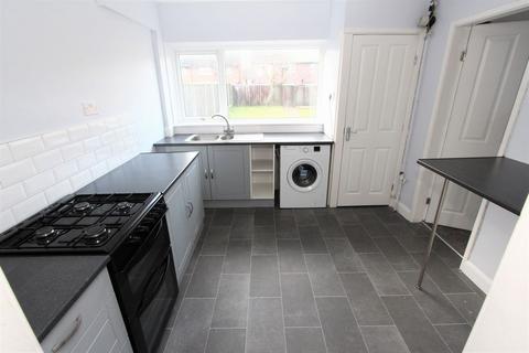 3 bedroom house to rent, Browning Drive, Great Sutton, CH65