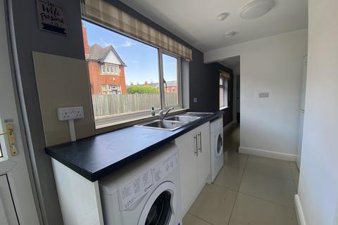 5 bedroom semi-detached house to rent, Lincoln LN5