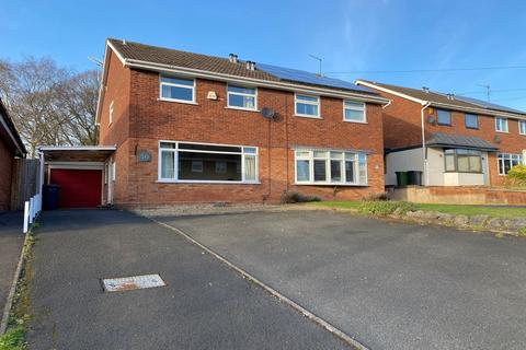 3 bedroom semi-detached house for sale, Kestrel Close, Kidderminster, DY10