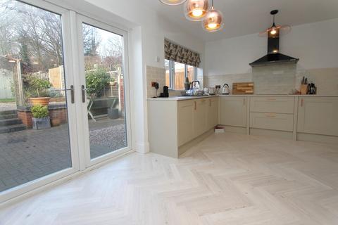 30 Kestrel Close, Kidderminster, DY10 1NP