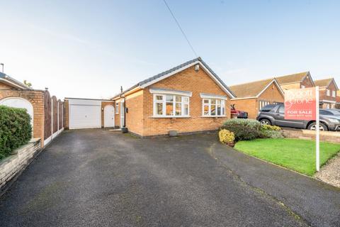 2 bedroom detached bungalow for sale, Wollaton Vale, Wollaton, Nottingham, Nottinghamshire, NG8