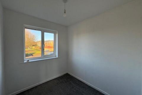 2 bedroom apartment to rent, Hydale Court, Low Moor, Bradford