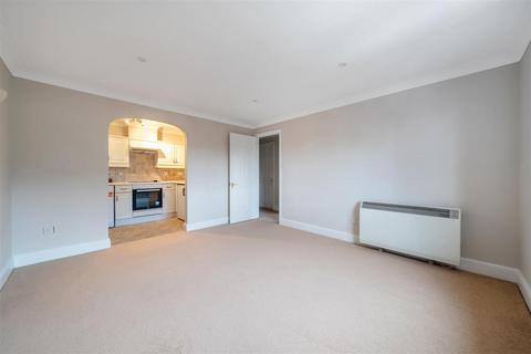 1 bedroom house to rent, Mount Hermon Road, Woking