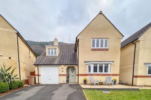 4 bedroom detached house for sale, Gardens View Close, Cross Keys, NP11