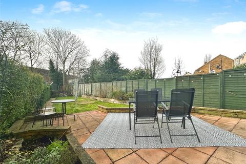 3 bedroom semi-detached house for sale, Badger Close, Maidenhead, Berkshire