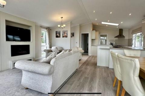 2 bedroom lodge for sale, Valley View Park, , Blakeney GL15