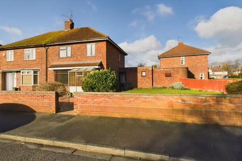 3 bedroom semi-detached house to rent, Crown Street, Peterborough PE1