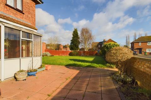 3 bedroom semi-detached house to rent, Crown Street, Peterborough PE1