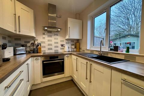 2 bedroom terraced house for sale, Goodden Crescent, Farnborough GU14