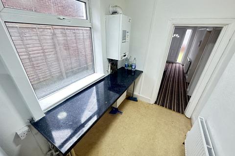 3 bedroom semi-detached house to rent, Kingsway, Manchester, M20