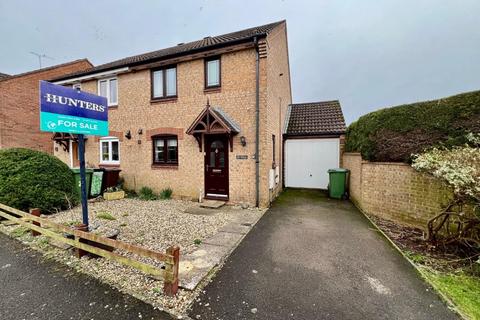 3 bedroom semi-detached house for sale, Lantern Close, Berkeley