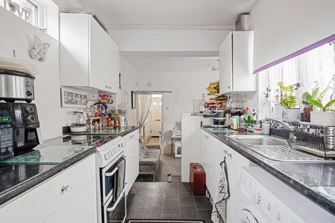 2 bedroom terraced house for sale, Range Road, Gravesend DA12